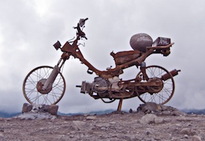 motorbike_monument