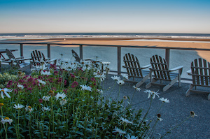 Land's End at Cannon beach guest deck overlooks the beach.