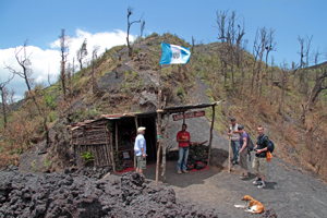 pacaya_volcano_ souvenirs