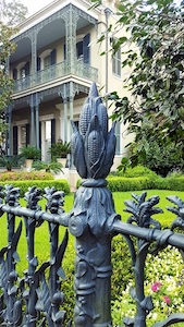 cornstalk_fence_in_garden_district