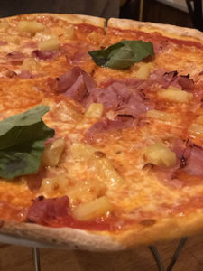 Hawaiana_pizza